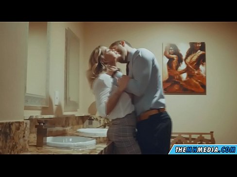 ❤️ Cum busty flava seducit in latrinae publicae Homemade porn  at la.purchasexz.top